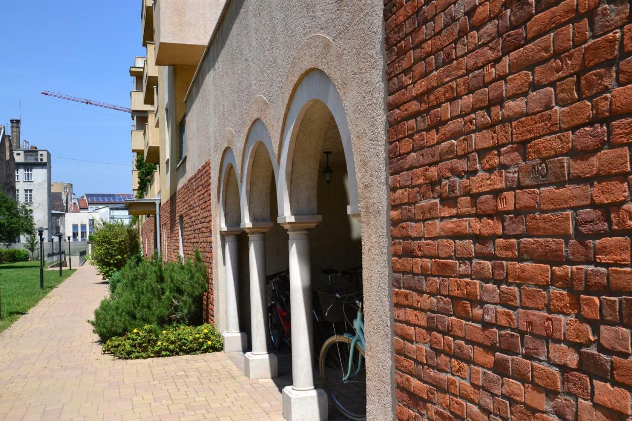 Apartament Tuscany Garden-free Parking-balcony-ac- Elevator