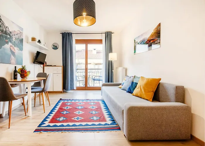 Tuscany Garden-Free Parking-Balcony-Ac- Elevator